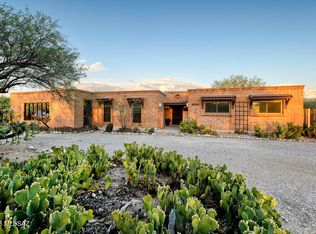 3520 N Melpomene Way, Tucson, AZ 85749