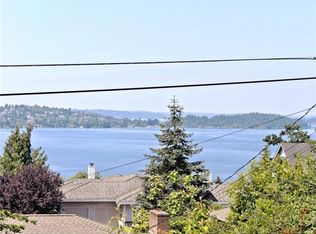 7034 S Lakeridge Dr, Seattle, WA 98178