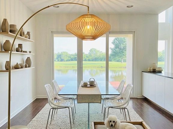 5th image of 2810 Lakeview Dr #Single