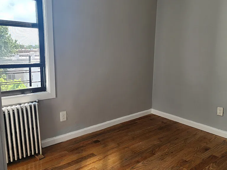 25 Cliff St #3L — Photo 5