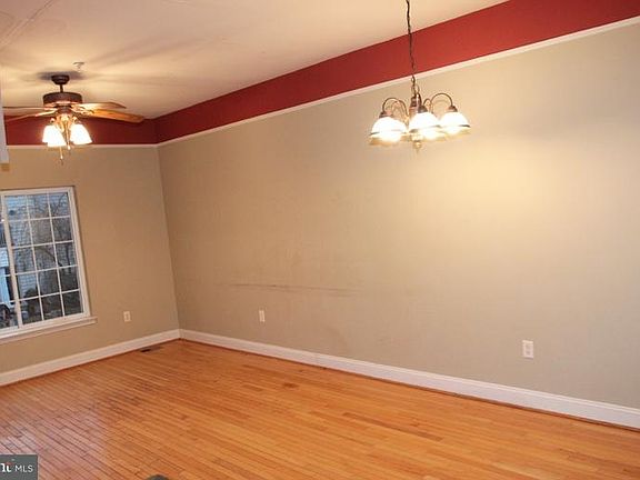 4th image of 1515 Laurel Wood Way