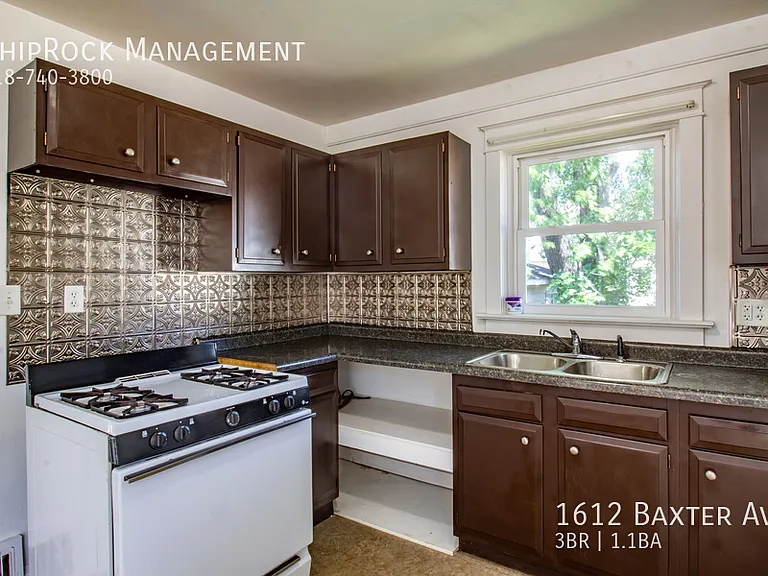 1612 Baxter Ave — Photo 6