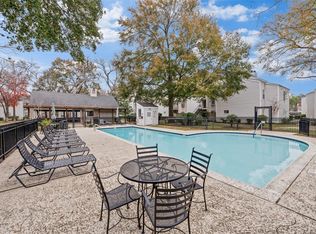 9809 Richmond Ave Unit J1, Houston, TX 77042