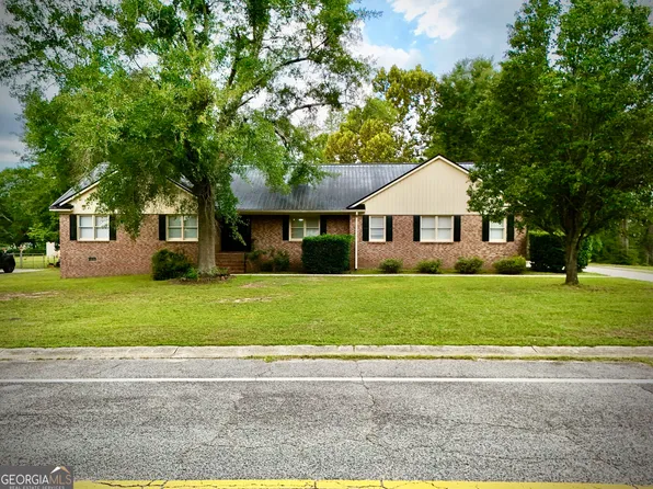 113 Bobwhite Dr, Dublin, GA 31021