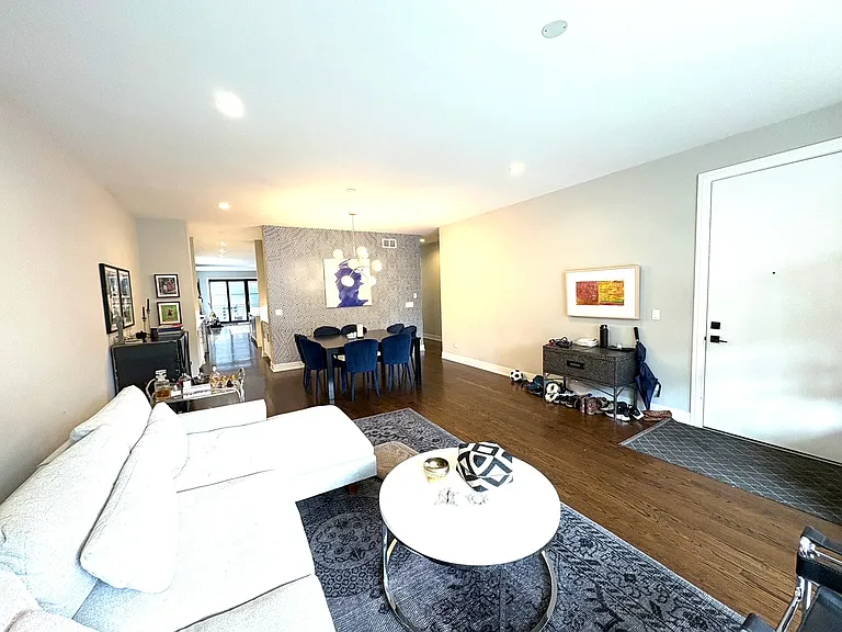 2417 W McLean Ave #1 — Photo 15