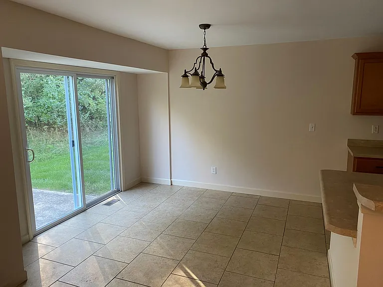 1020 Notting Hill Ct — Photo 6