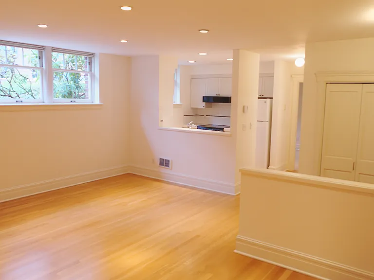 120 W Highland Dr #124 — Photo 6
