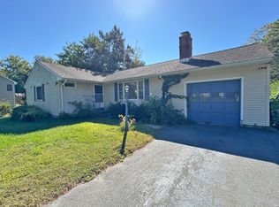 3 Pleasant St, East Windsor, CT 06088