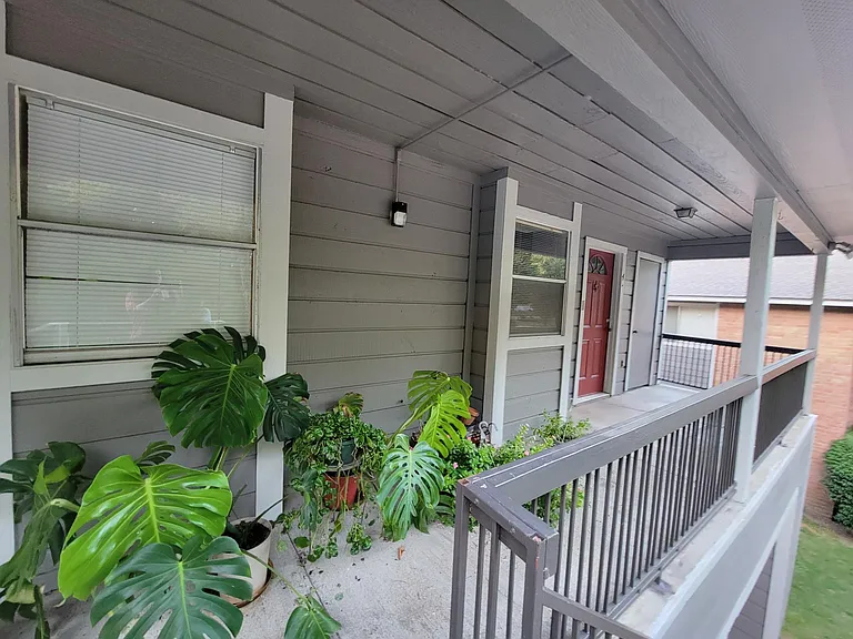 2404 Sycamore Ave #C-1 — Photo 4