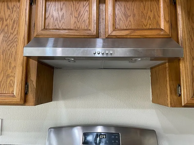819 E Redondo Dr — Photo 6