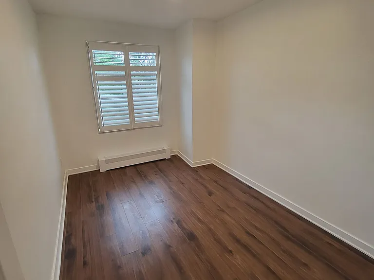 965 Eglinton Ave W #2 — Photo 11