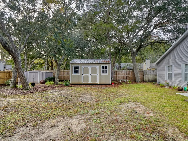 1696 Valparaiso Blvd — Photo 41
