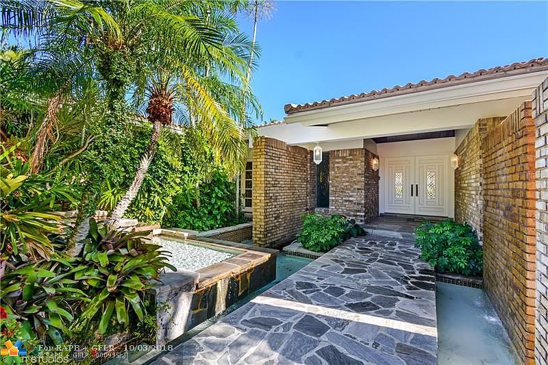 One-of-a-kind-on Coral Ridge Country Club Golf Course