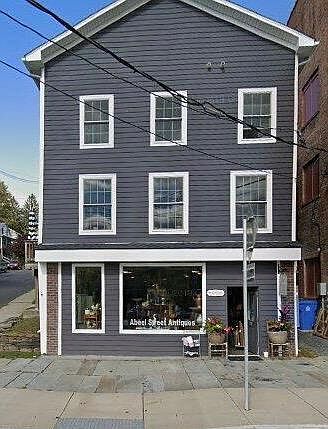 1st image of 115 Abeel St