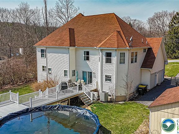 2nd image of 2510 Rising Hill Dr