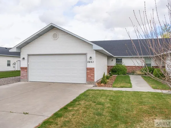 2851 E Chasewood Dr, Ammon, ID 83406
