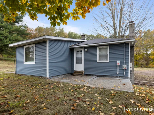 5846 Bluewater Hwy, Saranac, MI 48881