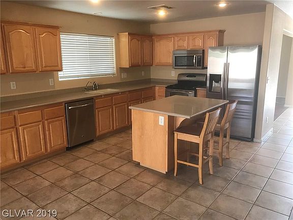 3rd image of 231 Buena Adventura Ln