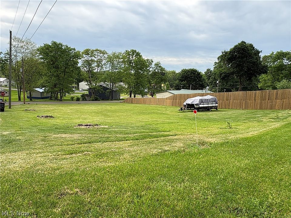 1st image of 32145 Hillcrest Ave