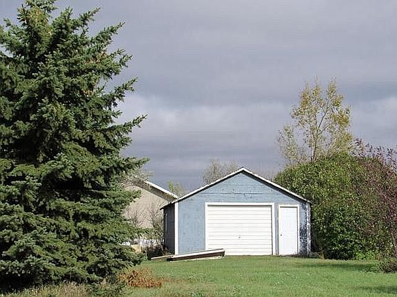 2nd image of 651 County Road 27