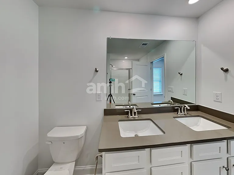 1035 Highland Walk — Photo 18