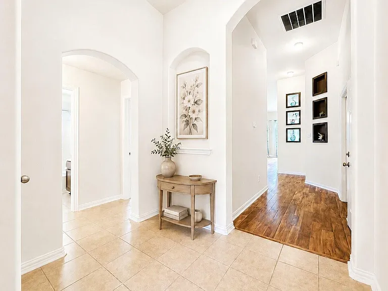 2410 Horned Owl Dr — Photo 4