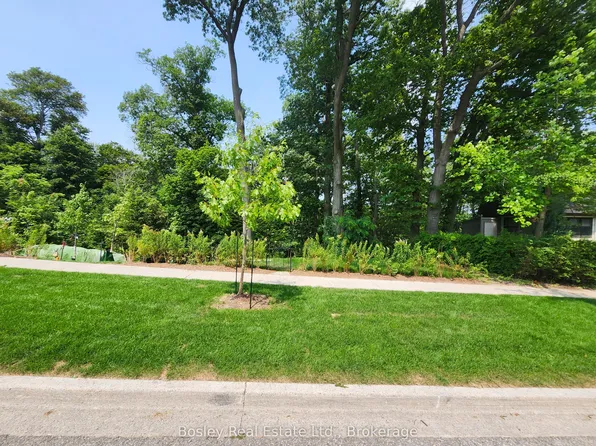 28 Sherbourne St, Pt Hope, ON L1A 1H3