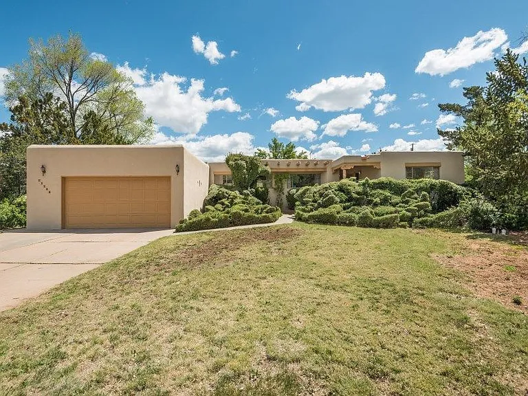 126 Mateo Circle North — Photo 1