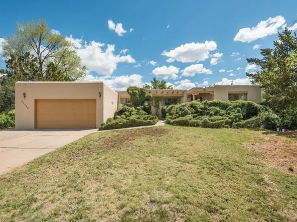 126 Mateo Circle North, 126 Mateo Cir N, Santa Fe, NM 87505