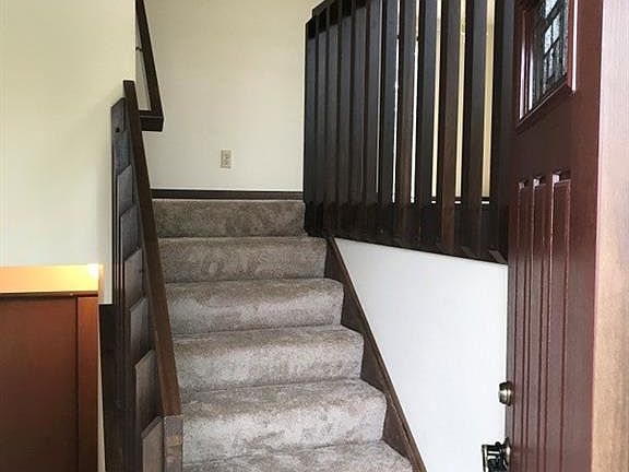 4th image of 2359 Armstrong Dr