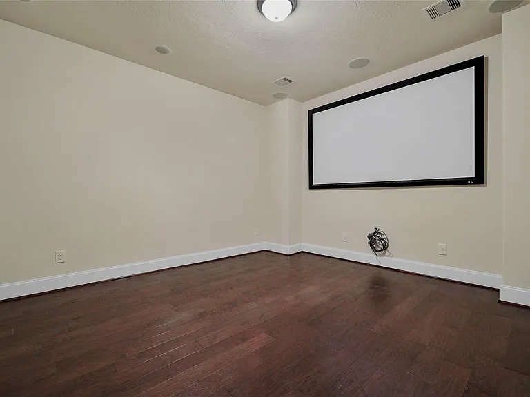 4518 Holt St — Photo 47