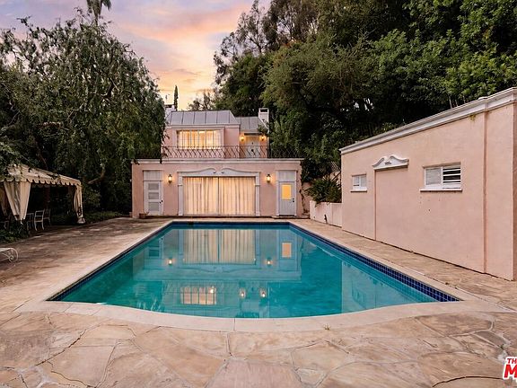 3rd image of 10934 Bellagio Rd