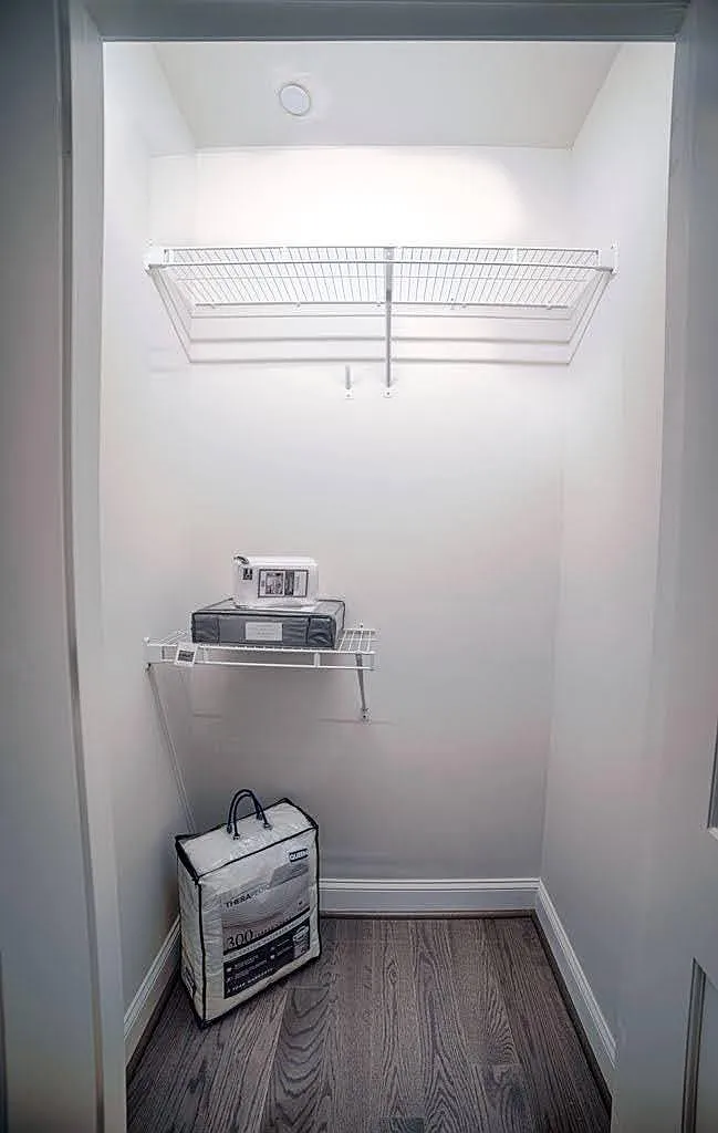 1 bed, 800 sqft, $2,400 — Photo 4