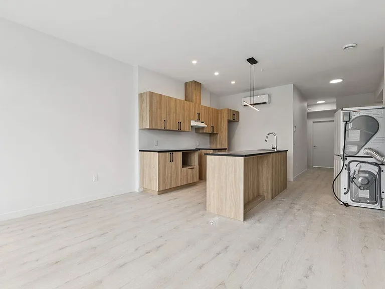 26 McArthur Ave — Photo 7