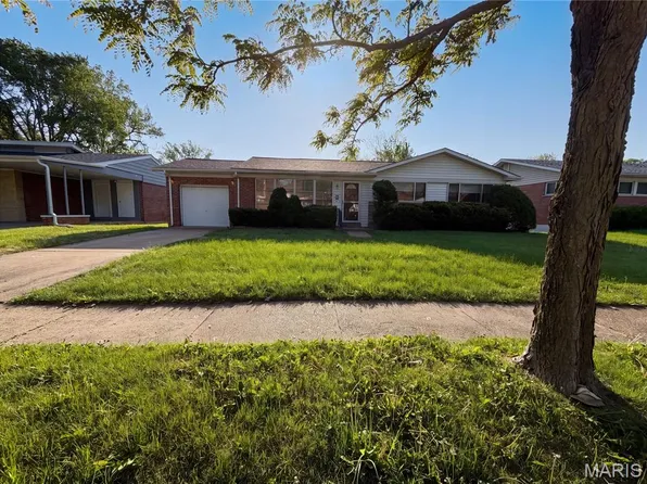 1136 Burch Ln, Saint Louis, MO 63130