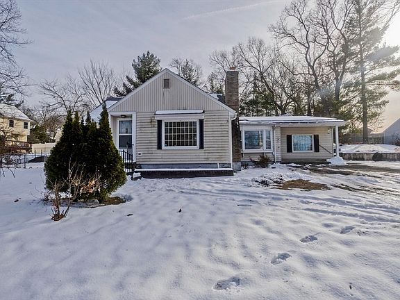 3rd image of 647 Plumtree Rd