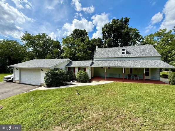 3646 Chestnut St, Temple, PA 19560