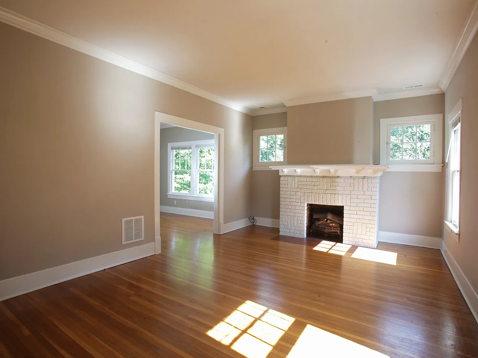 1 bed, 1000 sqft, $1,485 — Photo 4