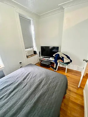 Rented by Douglas Elliman | media 2