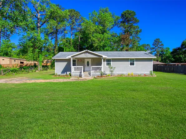 31111 Honeysuckle Ln, Magnolia, TX 77354