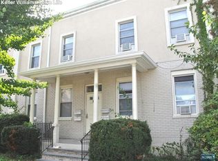 15 Grove St APT B, Tenafly, NJ 07670