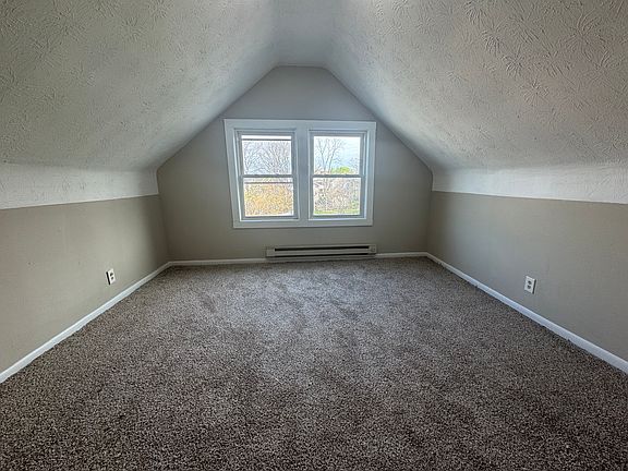 5th image of 11802 Forest Ave #B