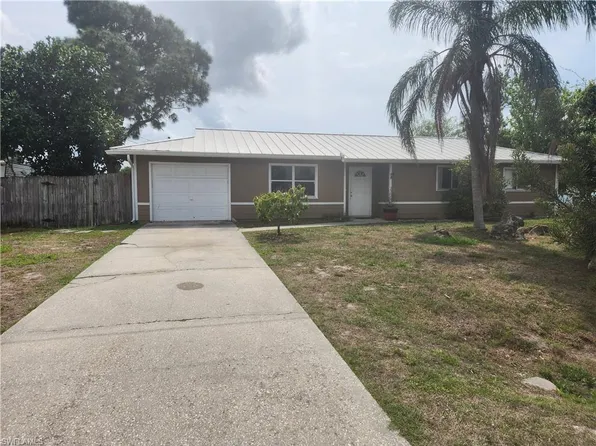 9140 San Carlos BLVD, FORT MYERS, FL 33967