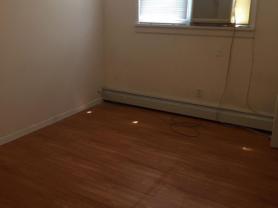 1st image of 2057 E 14th St