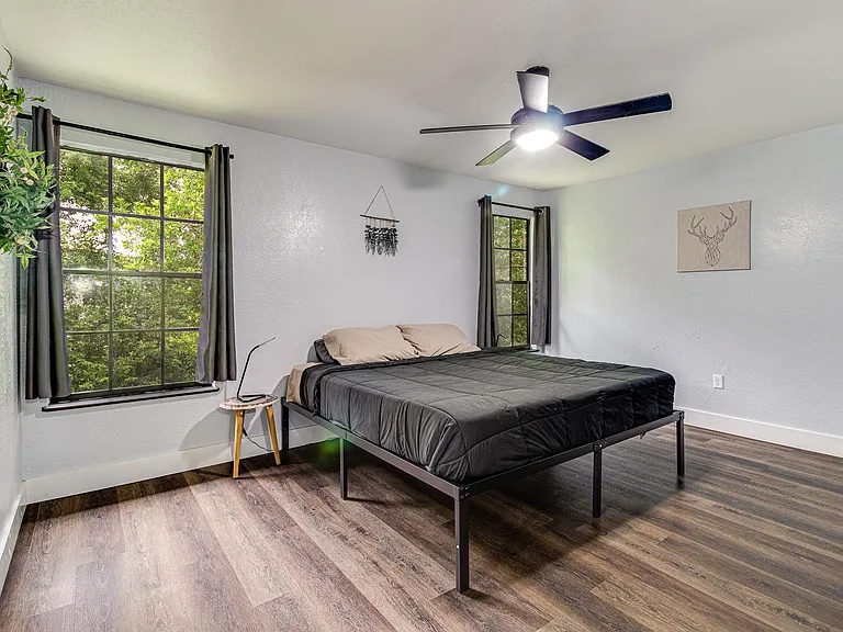 425 W Rich Ave — Photo 12