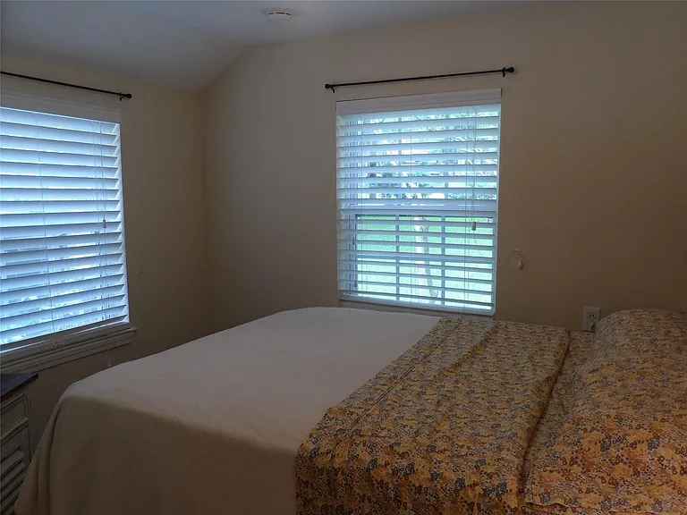 13545 Northshore Loop — Photo 41