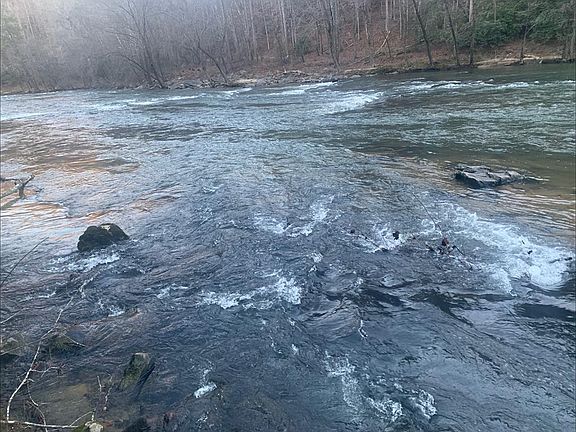 3rd image of 135 Flat Ridge Rd