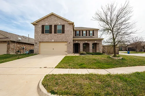 2700 Tobias Ln Photo 1