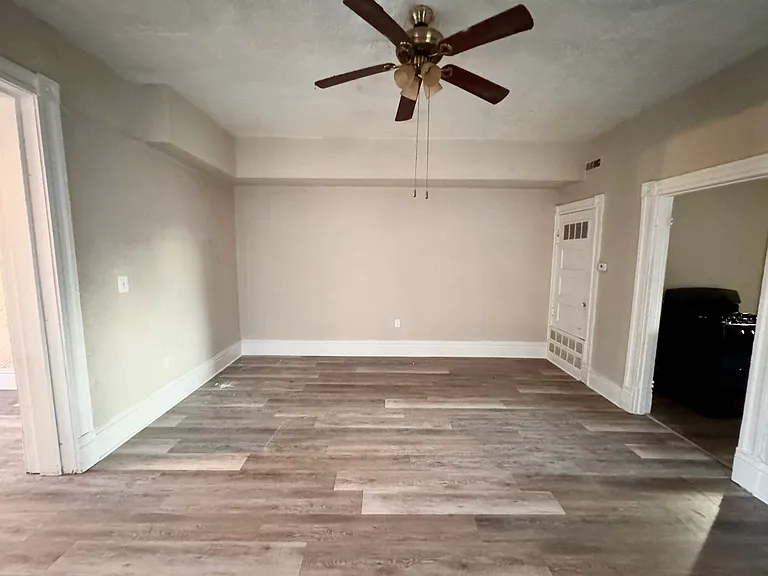 2141 Edison Ave #2143 — Photo 8