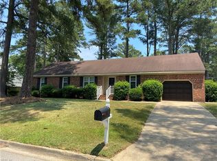 321 Woodberry Dr, Chesapeake, VA 23322